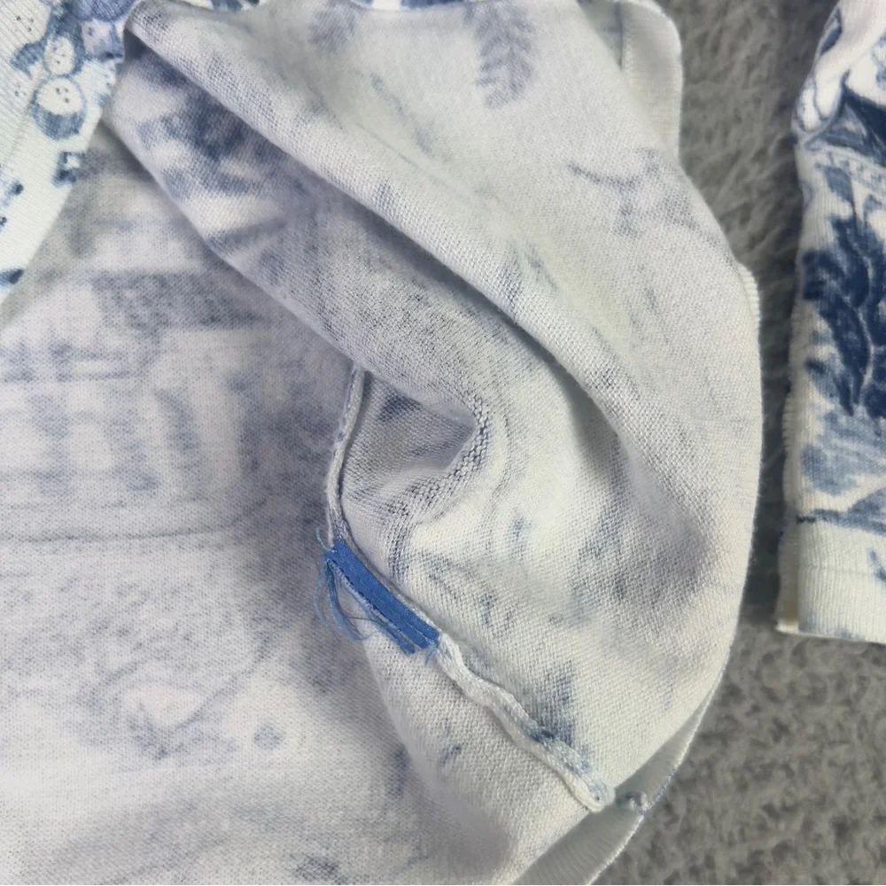J Mclaughlin Sweater Womens Large White Blue Printed Long Sleeve Preppy - Picture 5 of 8